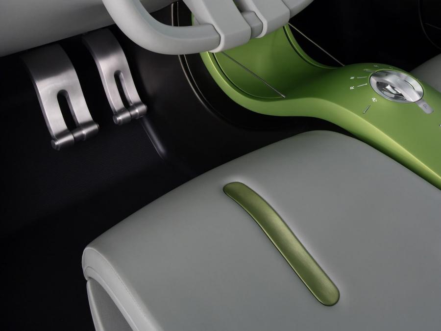  Toyota Urban Cruiser Concept 2006 года  (фото 5 из 34)